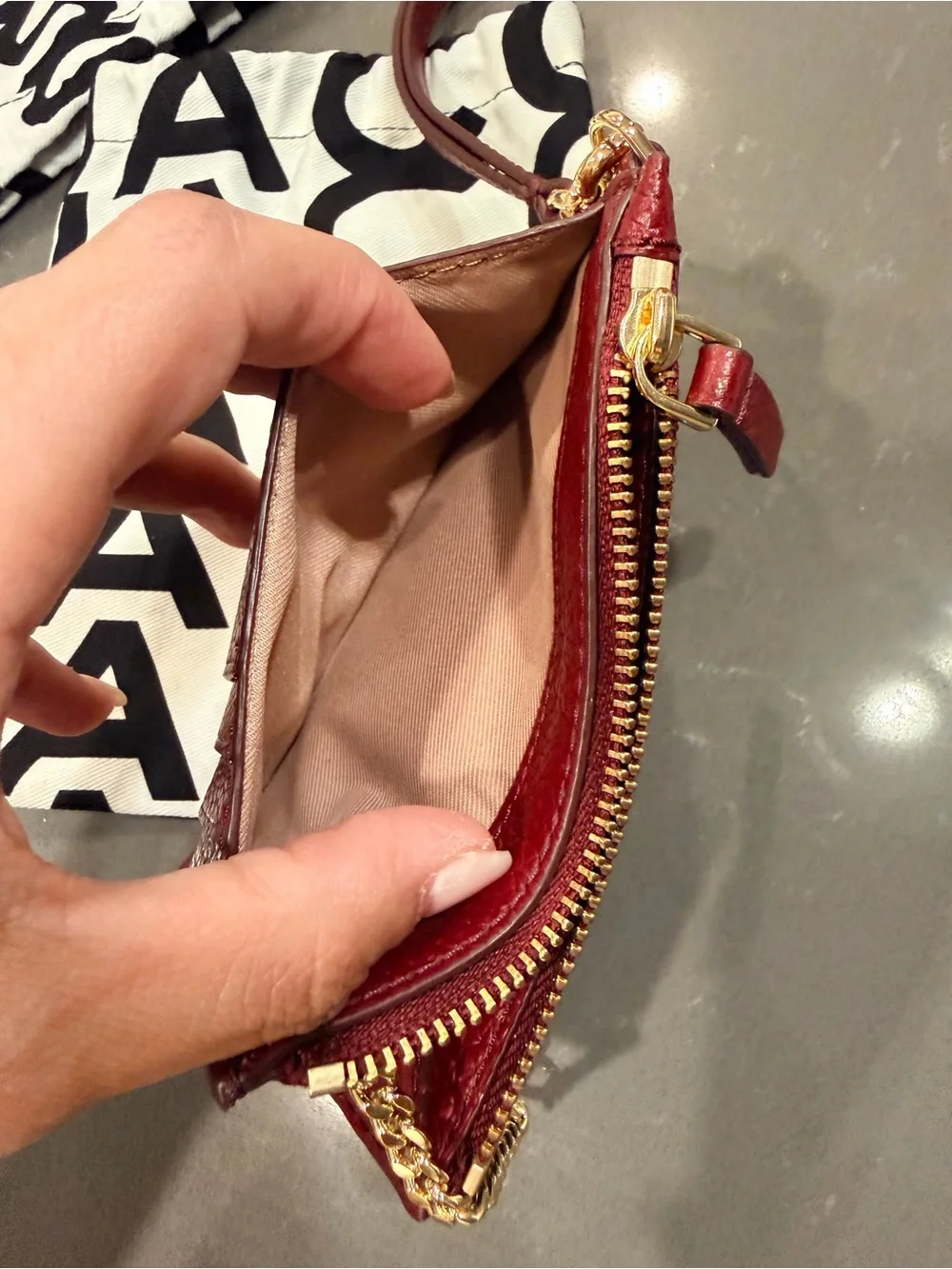 Marc Jacobs compact marc